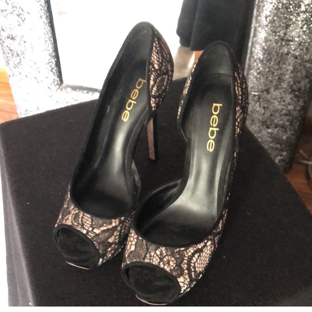 BeBe black/Nude lace heels